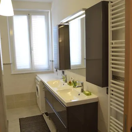 La Perla Del Magra Holidays House