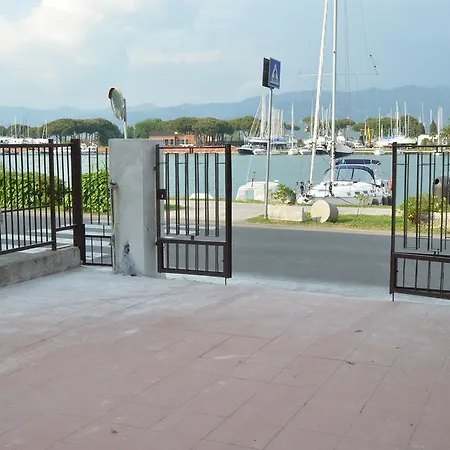Vakantiehuis La Perla Del Magra Holidays House *