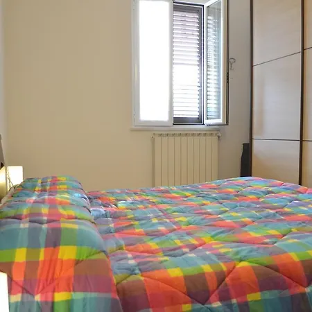 La Perla Del Magra Holidays House * Monte Marcello
