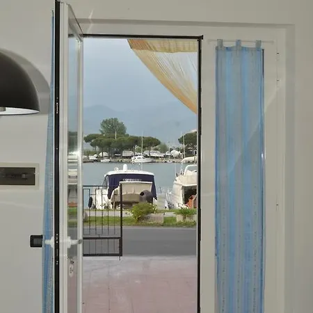 La Perla Del Magra Holidays House *