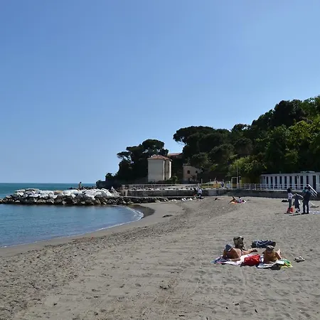 La Perla Del Magra Holidays House * Monte Marcello