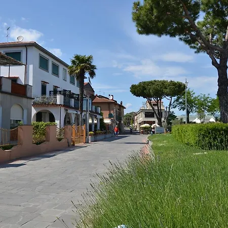 La Perla Del Magra Holidays House Holiday home Monte Marcello