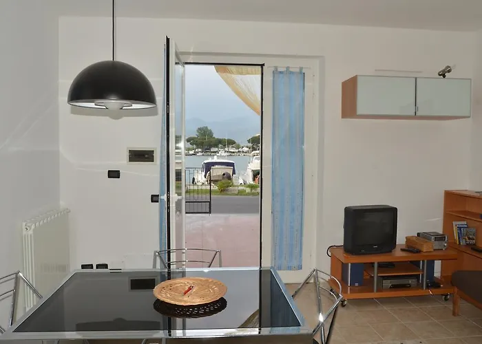 La Perla Del Magra Holidays House Prázdninový dům